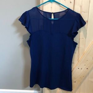 Express cap sleeve top